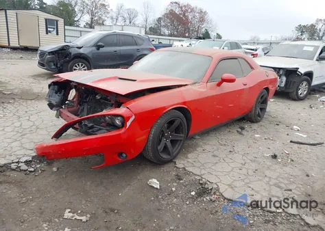 2017 Dodge Challenger Sxt z USA, uszkodzony, nr VIN 2C3CDZAG1HH652011